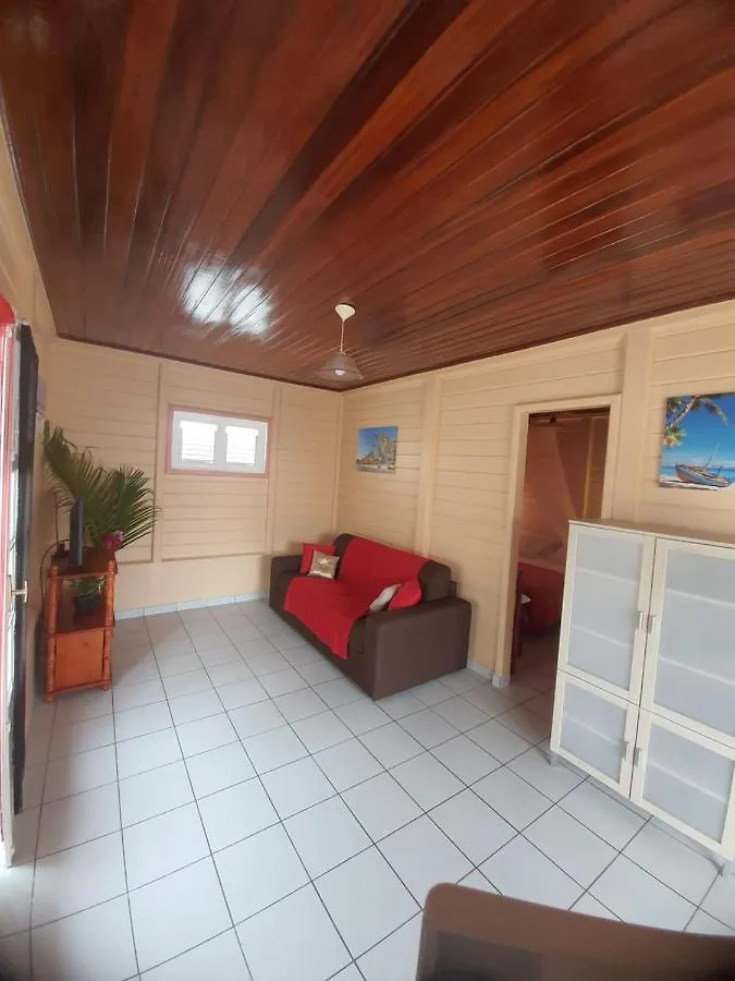 Semesterbostad La Maison Du Pecheur 97280 Vous Propose 2 Bungalow, 2 Piscine Prive Avec Jaccuzi Integres, A 5 Min De La Plage Et 2 Min Du Port De Peche Le Vauclin Martinique